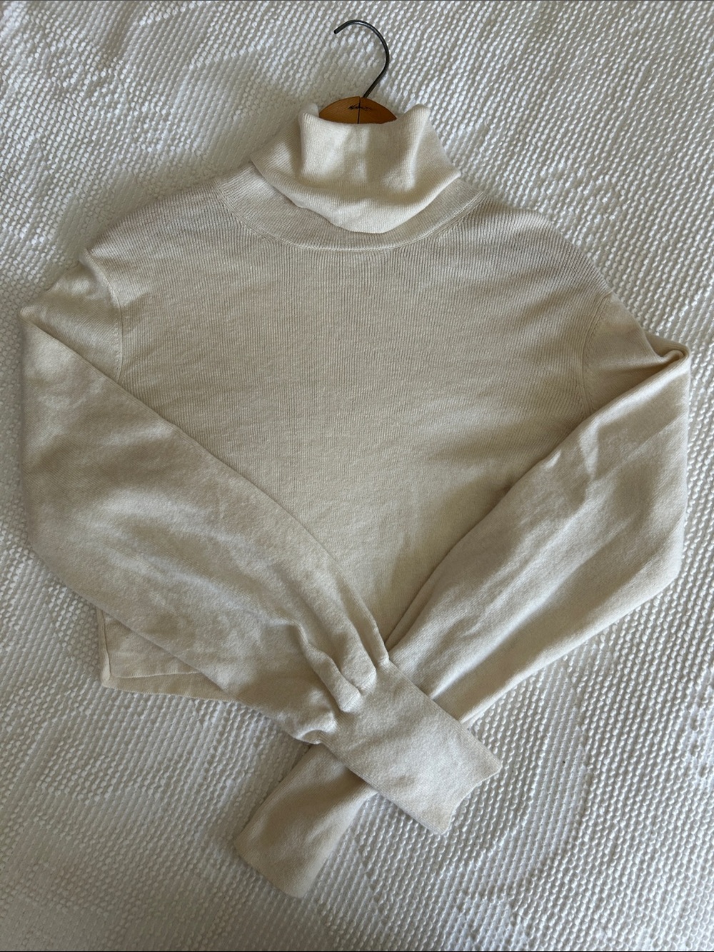 Aritzia Cropped Cream Turtleneck Sweater